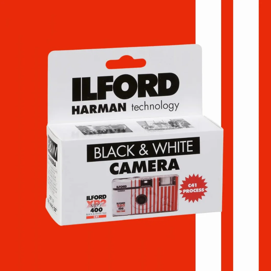 Ilford, Fotocamera monouso XP2 con flash (27 esposizioni), con pellicola in bianco e nero, CAT1174186