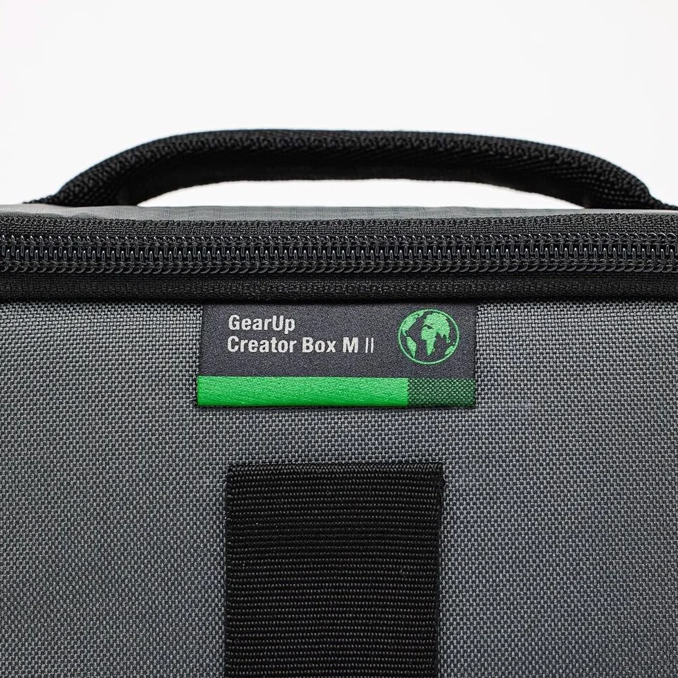 Lowepro GearUp Creator Box Medium II, Borsa per Fotocamera Mirrorless e DSLR, dotata di Accesso Rapido, Tessuti Riciclati, Divisorio Interno Arancione Imbottito, Grigio