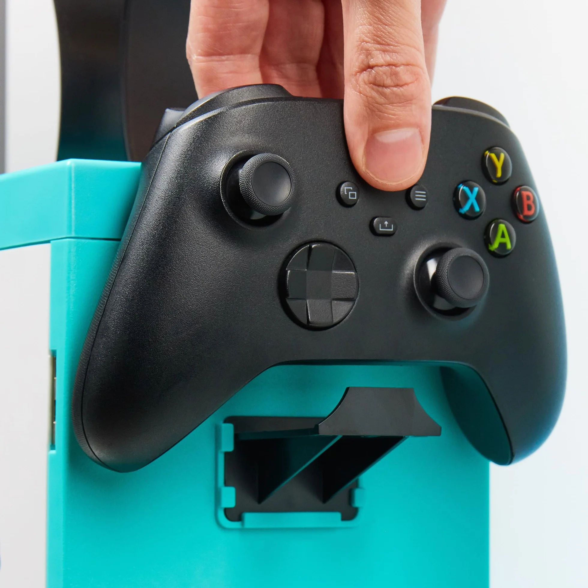 Numskull Armadietto da Gaming Ufficiale Fortnite – Organizer Compatto e Resistente per 10 Giochi/DVD, 4 Controller, Cuffie e Accessori