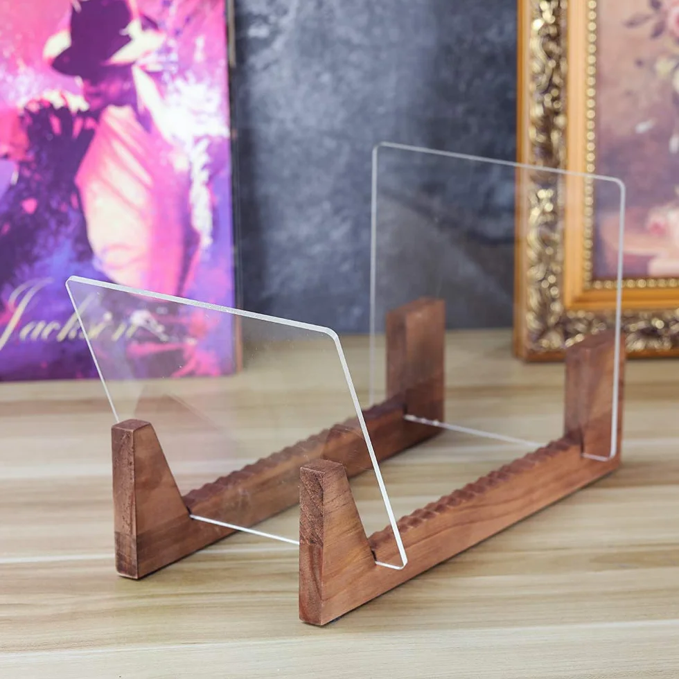 Porta Vinili in Legno di Pino con Robusto Supporto in Acrilico Trasparente,Porta Dischi Vinile,Design Premium, per Conservare e Visualizzare Fino a 50 Album,Compatibile con CD e LP - Marrone