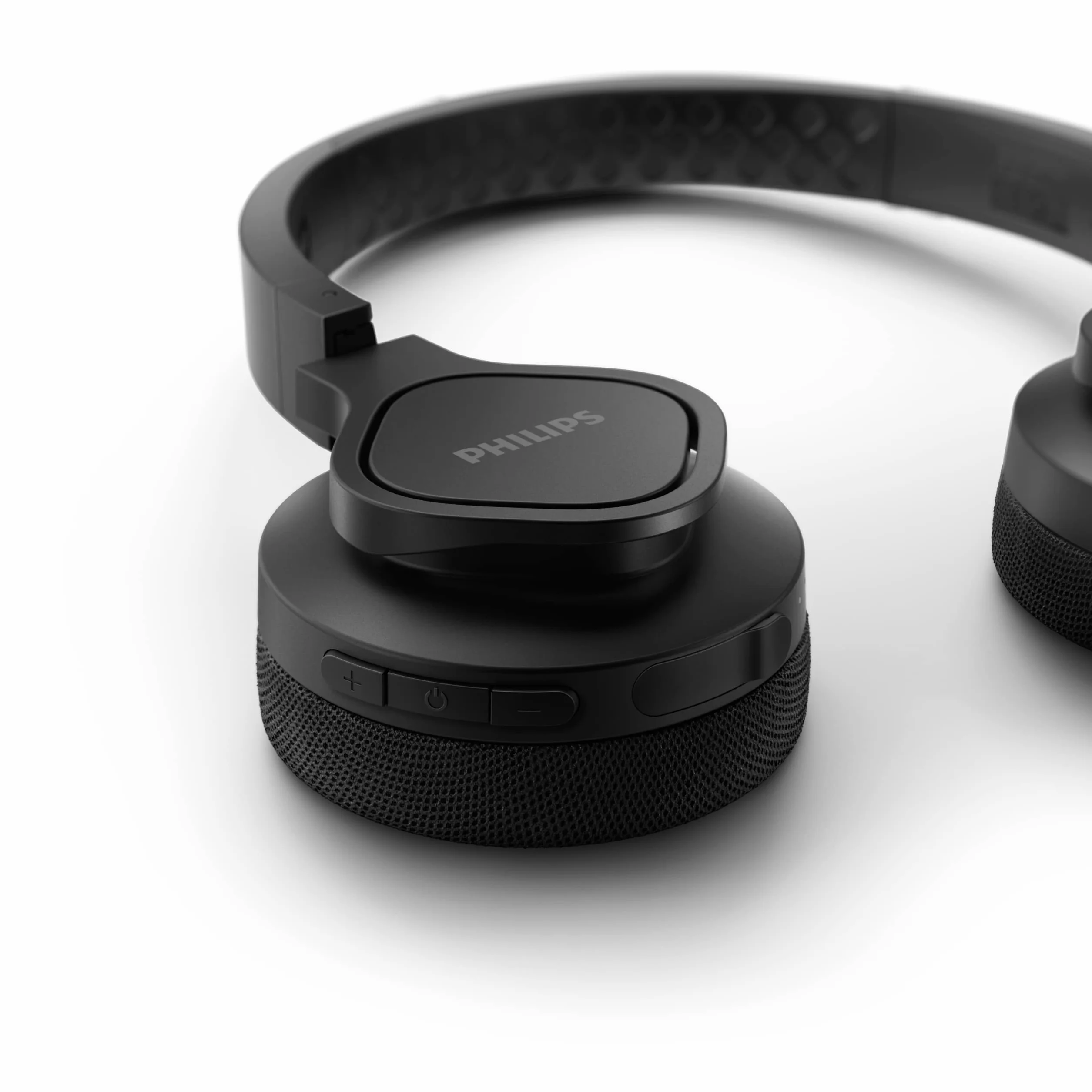 Philips A4216BK/00 On-Ear Cuffie Sportive Wireless, Driver 40 mm, 35 Ore di Riproduzione/On Ear, Protezione IP55, Cuscinetti Rinfrescanti e Lavabili, Nero, One Size, Nuova Versione, Go Sports